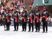 واہگہ اور گنڈا سنگھ والا بارڈر پر جوش و جذبے کی گونج، پاکستانی قوم کا دشمن کو منہ توڑ پیغام