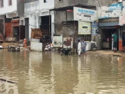 کراچی میں بارش اور سیلاب بربادی کی داستان چھوڑ گیا، اسکیم 33 تاحال ڈوبا ہوا ہے