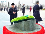 وزیراعظم شہباز شریف کا تاشقند میں یادگارِآزادی کا دورہ، پاک ازبک تعلقات مزید مضبوط