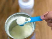 سندھ میں بچوں کے دودھ کے ڈبے کی ڈاکٹری نسخے کے بغیر فروخت پر پابندی