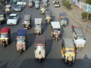 کراچی؛ مرکزی شاہراہوں پر رکشوں کے داخلے پر پابندی میں مزید توسیع