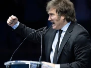 ارجنٹینا کے صدر پر مہم کے دوران شہریوں کا پتھراؤ