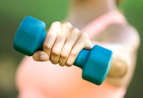 https://img.express.pk/media/images/04-hands-grip-strength/04-hands-grip-strength.webp