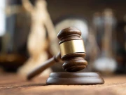 یو اے ای: سوشل میڈیا پر کمنٹس کرنا نوجوان کو مہنگا پڑ گیا، 50 لاکھ سے زائد کا جرمانہ عائد