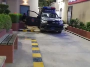 کراچی؛ سڑک کنارے ملنے والی مشتبہ اشیا کا پراسرار دھماکا، شہری زخمی