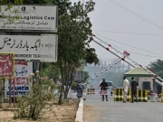 پاک بھارت کشیدگی کے دوران سرحدی علاقوں کے شہری معمول کے مطابق کاموں میں مشغول