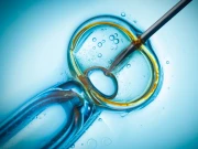 امریکا میں آئی وی ایف کے ذریعے دنیا کے معمر ترین بچے کی پیدائش