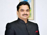 بھارتی وزیر پر کھلے عام رفع حاجت پر شدید تنقید