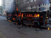  ٹریفک حادثے کے ذمے دار بس ڈرائیور نے ملبہ باپ بیٹی پر ڈال دیا