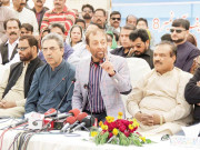 سندھ پر مصنوعی اکثریت جمہوریت کے نام پر قابض ہے فاروق ستار