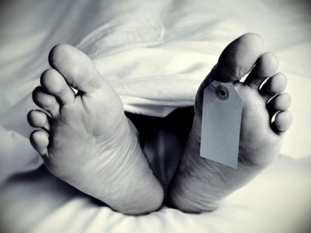 مردہ شخص سب سے زیادہ ووٹ لے الیکشن جیت گیا۔ فوٹو : فائل