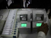 الیکٹرانک ووٹنگ مشینوں کی بیٹریاں دوران پولنگ کام چھوڑ گئی تھیں رپورٹ