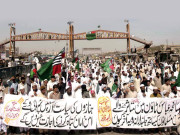 املاک کو نذر آتش کرنے والے معیشت کے دشمن ہیں 