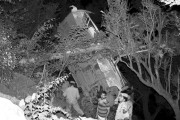 انگولا بس کھائی میں جاگری 23 افراد ہلاک 29 زخمی 