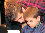 جذبۂ خدمت بیدار کریں    