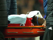 مانچسٹر یونائیٹڈ کے رومیلو لوکیکو کو سر پر چوٹ اسٹریچر پر میدان بدر