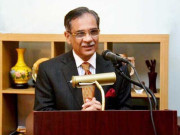 اپنے اختیارات کاعلم ہے اور ان سے باہر نہیں جائیں گے چیف جسٹس