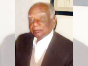 صدارتی ایوارڈ یافتہ معروف شاعر رسا چغتائی کو سپردخاک کر دیا گیا