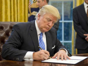 ڈونلڈ ٹرمپ نے ایران سے جوہری معاہدے کی ’’آخری بار‘‘ توثیق کردی