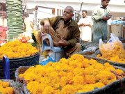 شادی بیاہ اور تقریبات میں پھولوں کے استعمال سے طلب بڑھ گئی