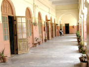 خاتون کی جانب سے مردہ قرار دیا جانے والا شوہر عدالت پہنچ گیا