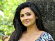 ڈیزی شاہ فلم ’’مینٹل‘‘ میں سلمان خان کیساتھ جلوہ گر ہونگی   