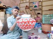 لیاری کی رونقیں بحال مٹی کے برتن و دیگر اشیا کی دکانیں کھلنے لگیں