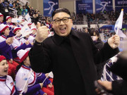 آئس ہاکی میچ میں شمالی کوریا کے ’’سربراہ‘‘ کی آمد پر چیئرلیڈرز حیران