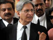 مریم نواز ہر چور اچکے کے ذکر کو اپنے والد سے تعبیر کرتی ہیں اعتزاز احسن