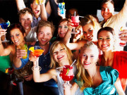 سماجی میل جول میں اضافہ صحت کےلیے انتہائی مفید ہے رپورٹ