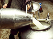 پنجاب میں دودھ کی ملاوٹ پکڑنے کے لیے جدید مشینری کا استعمال شروع