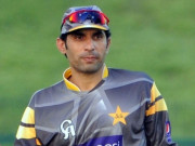 مصباح کو منصب قیادت پر بٹھائے رکھنے کا فیصلہ 