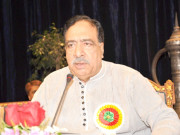 عطا الحق قاسمی نے پروگرام کی تشہیر پر 20 کروڑ خرچ کیے پی اے سی میں انکشافات