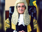 کیا سوموٹو کا بے جا استعمال ہماری جمہوری اقدار کو کمزور کررہا ہے