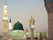 مسجد نبوی کے صحن میں10 ہزار نئے قالین بچھا دیے گئے 