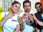 وینا ملک اور اسد خٹک کا سیاسی کامیڈی گیت ’’یہ کیا بات ہوئی ہے‘‘ ریلیز