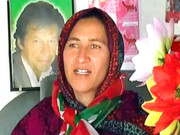 جیت کر اپنی سیٹ عمران خان کو گفٹ کردوں گی نصرت بیگم 