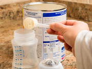 پنجاب میں نوزائیدہ بچوں کے دودھ کے 60 ہزار ڈبے تلف