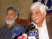 عدالت عظمیٰ نے سینیٹر تاج حیدر کیخلاف توہین عدالت کا نوٹس واپس لے لیا