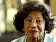 مائیکل جیکسن کی والدہ کا کنسرٹ پروموٹر کمپنی کیخلاف40ارب ڈالر ہر جانے کا دعویٰ