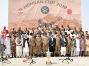 آرمی چیف کا مشرقی سرحد پر پنو عاقل میں آپریشن ایریاز کا دورہ