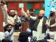 نواز شریف پر جوتا پھینکنے کے تینوں ملزمان جیل بھجوادیے گئے