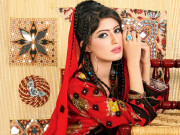 جیسے اوڑھی ہو دھنک جیسے پہنی ہو بہار