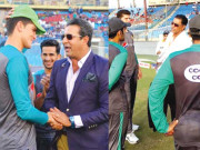 وسیم اکرم نے شاہین آفریدی کو انٹرنیشنل کیپ سے نواز دیا