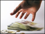 ایمنسٹی اسکیم سے نواز شریف زرداری ڈار اور ترین کی اولاد فائدہ اٹھا سکے گی