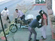 ضلع وسطی میں ڈاکو راج شہری گھروں کے سامنے لٹنے لگے
