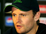 آئرش قائدپاکستان کو مشکل ہوم کنڈیشنزسے ڈرانے لگے