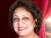 صہبا مشرف کی پولیس ہیڈ کوارٹرز میں پرویز مشرف سے ملاقات