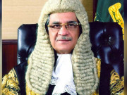 از خود نوٹس اور چیف جسٹس کی آئینی ذمہ داری