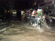 زیریں سندھ میں تیز اور ہلکی بارش گرمی کا زور ٹوٹ گیا 